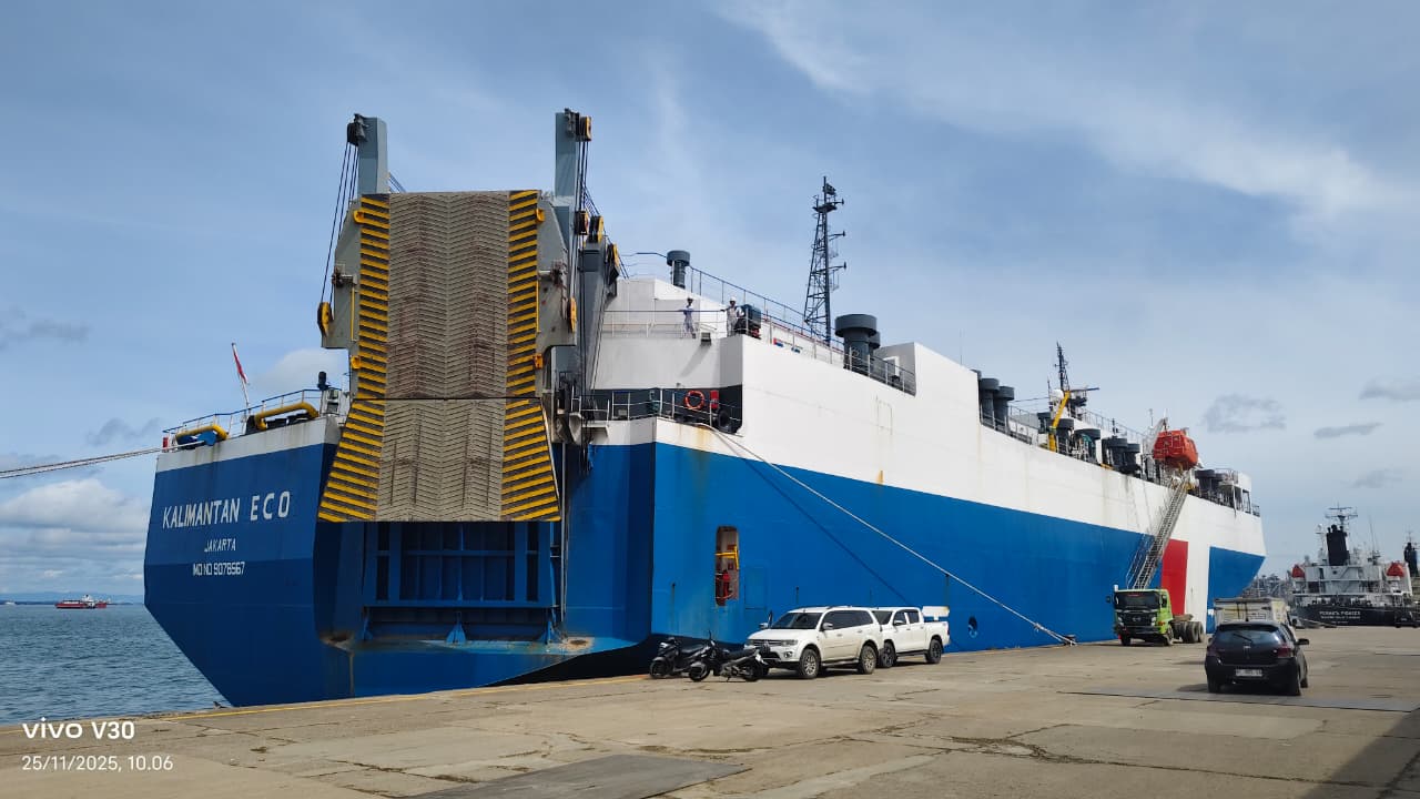 Kapal RoRo KLE Rute Jakarta Balikpapan SLN Logistik